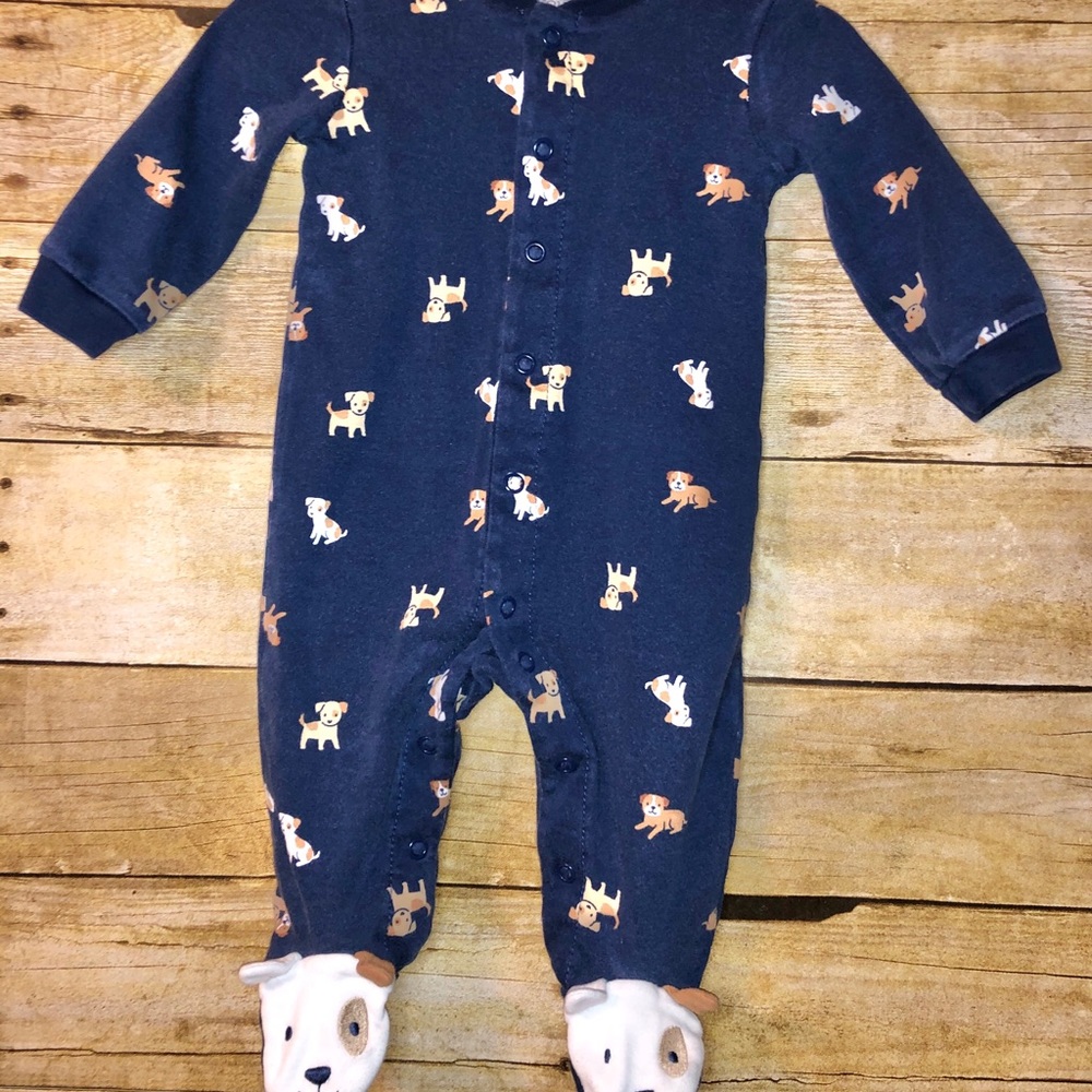 Carter’s baby boy sleep and play suit